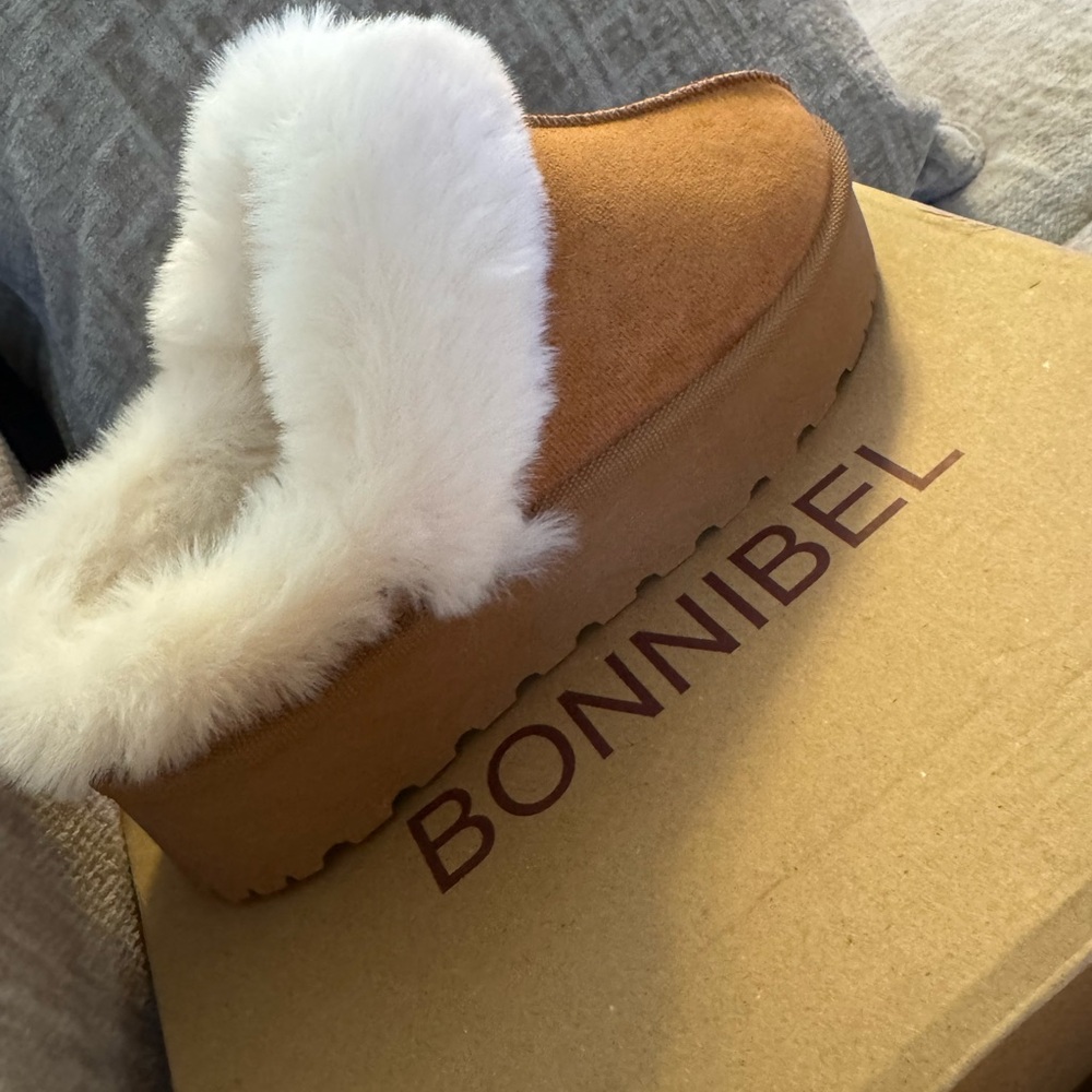 Bonnibel Camel Platform Slippers with White Faux Fur